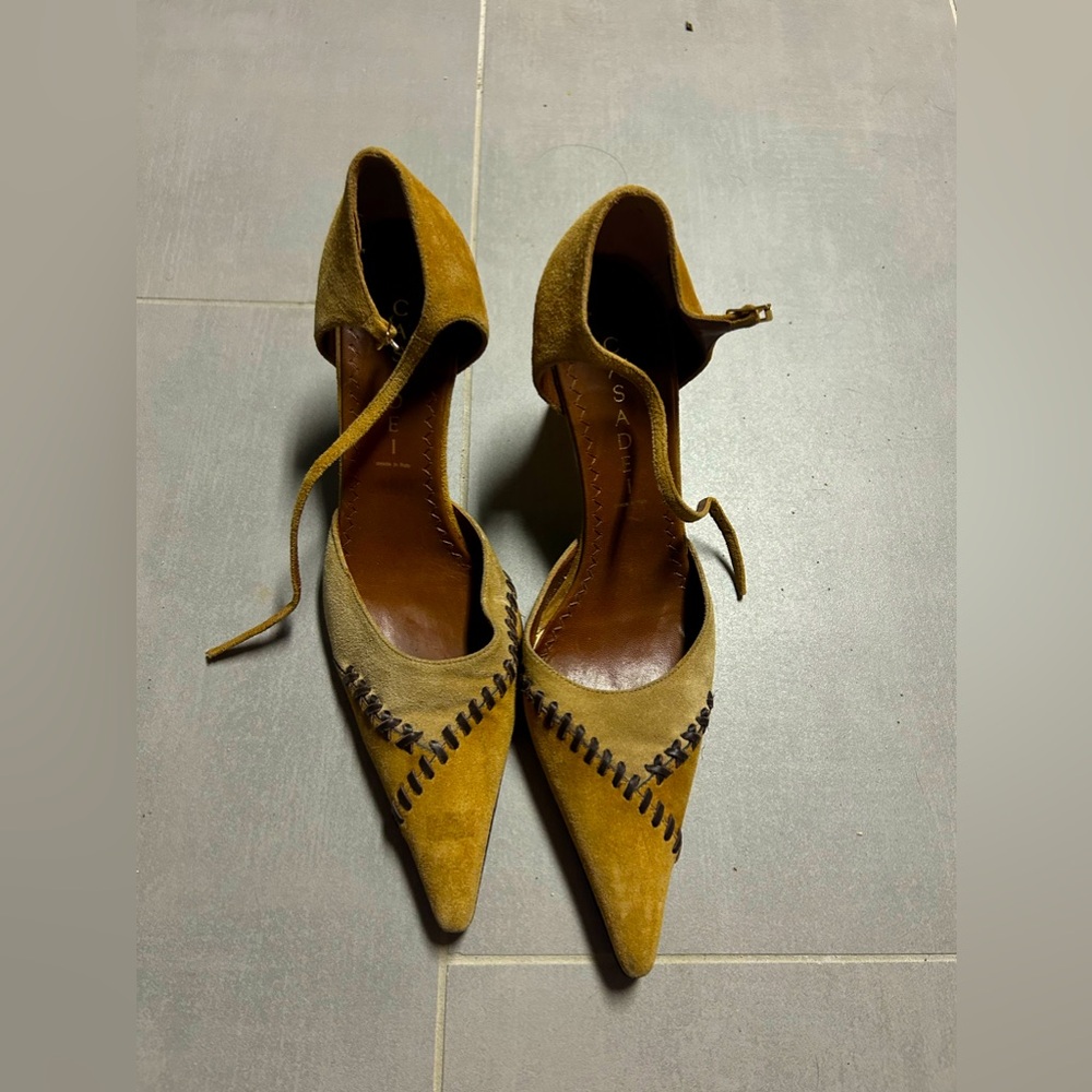 Casadei Heels / Kitten Heel / Vintage Heel